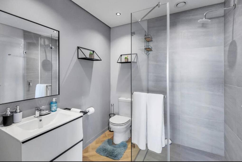 Stylish Urban At One On Thibault * Kapstadt
